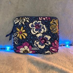 Vera Bradley Tablet Sleeve✨